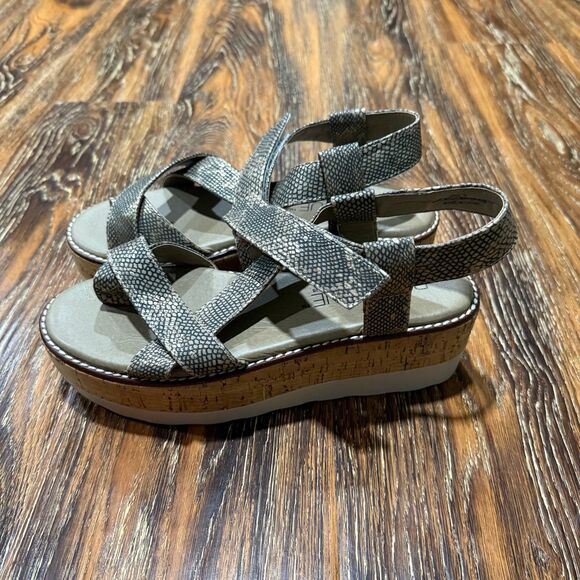 Women’s Size 8 Boutique Sandals by Corkys Snake Platform Strappy‎ - Picture 2 of 5